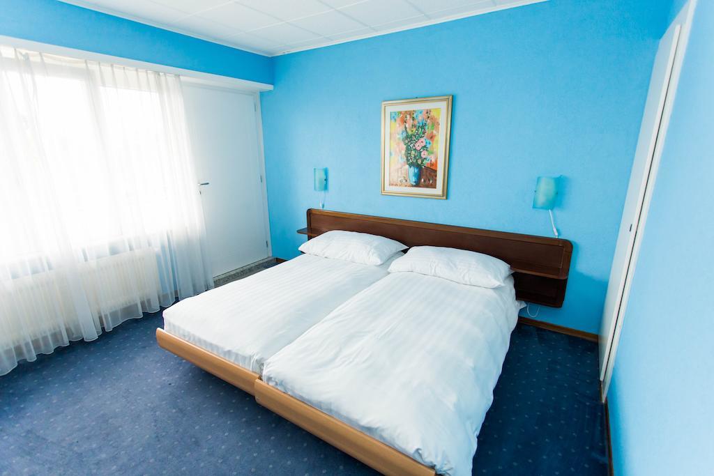 Motel Des Pierrettes Lausanne Room photo